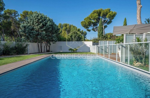 Carry-le-Rouet Apartment | Flat Beach front Swimming Pool and Parking
