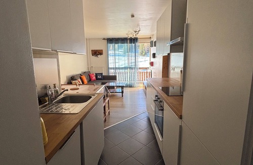 Saint-Etienne-en-Devoluy Apartment | Flocon D'Aurouze - T3 south-facing at the foot of the slopes and ESF superdevoluy - Alps