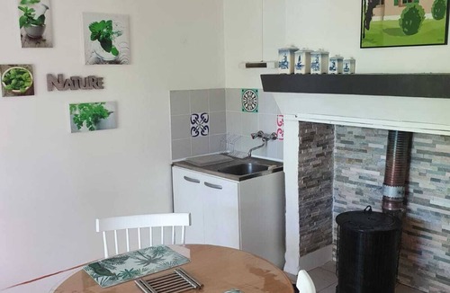 Labarthe-Bleys House | For 2 people, weekly rental with air conditioning and an inflatable hot tub