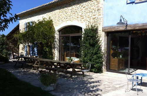 Richerenches House | Former sheepfold in the middle of the vineyards with swimming pool