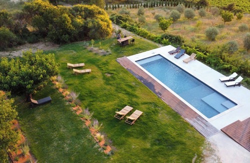 Crestet Apartment | Former silk mill at the foot of Mont Ventoux