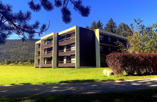 Autrans Apartment | Bright 40m² apartment, 2 south balconies, Autrans, 4 pers, parking included