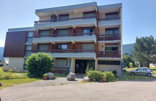 Autrans Apartment | 2* Apartment in Autrans - 6 people, south-facing balcony, parking, private garage