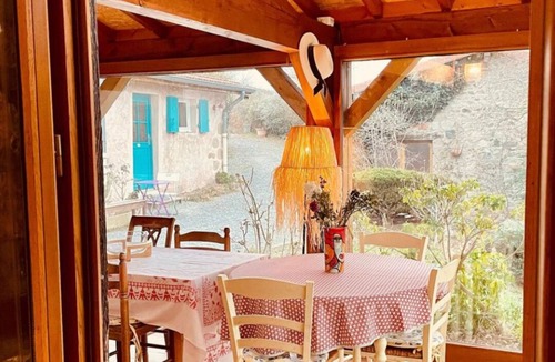 Saint-Jean-Saint-Maurice-sur-Loire House | Large "charm & nature" gîte on the banks of the Loire, beach & SPA, ideal for groups!