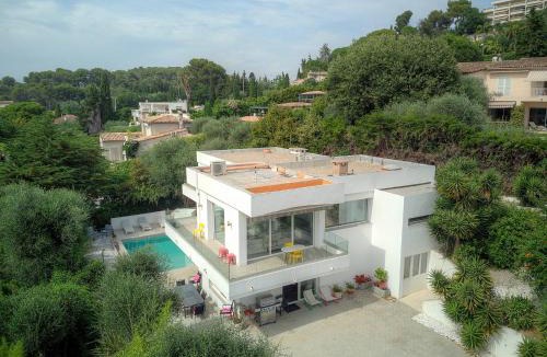 Le Cannet House | FRGK "Villa Hameau des Collines" Pool, Tranquil Setting & Ultra-Fast Wi-Fi