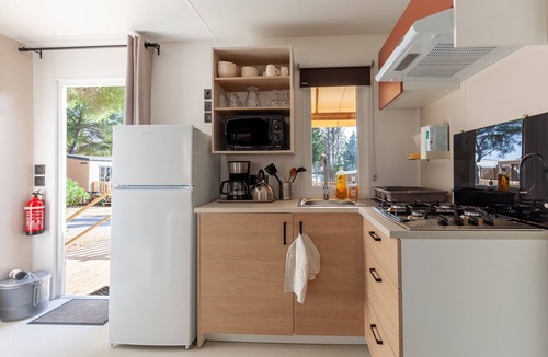 Marseille RV Rental | Fully Equipped Mobile Home with Shared Pool and Air Conditioning