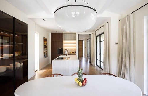Mandelieu-La-Napoule Villa | Fully renovated luxury villa with pool, garden, and easy access to beaches and golf courses.