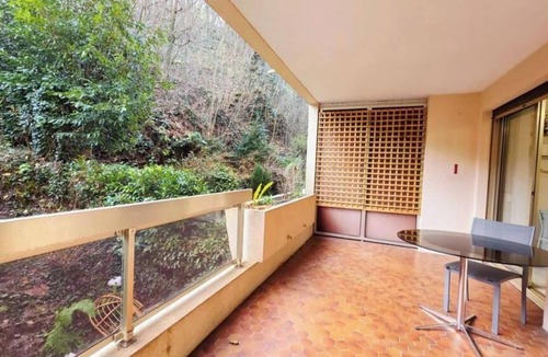 Serin Apartment | Furnished apartment with balcony and garage - Lyon Nord