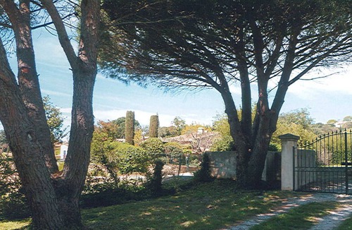 Grimaud House | Gîte au Calme La Mignonne