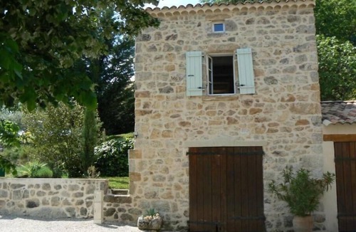 Rosieres Apartment | Gîte Climatisé Deux Personnes Sud Ardèche Piscine Chauffée