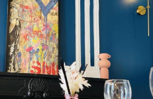 Montaigu-le-Blin House | Gîte coloré pour 4-6 pers. à Montaigu-le-Blin, proche Vichy - FR-1-489-519