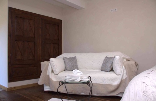 Millau Bed & Breakfast | Gîte de Jassenove