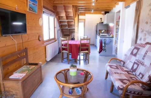 Groslee-Saint-Benoit House | Gîte des Buis de l'Ain – Nature, Peace & Tranquility