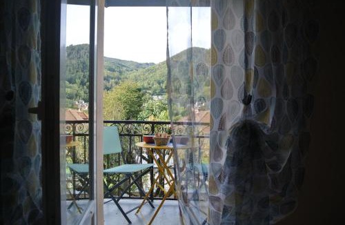 Vic-sur-Cere House | Gîte des Hirondelles