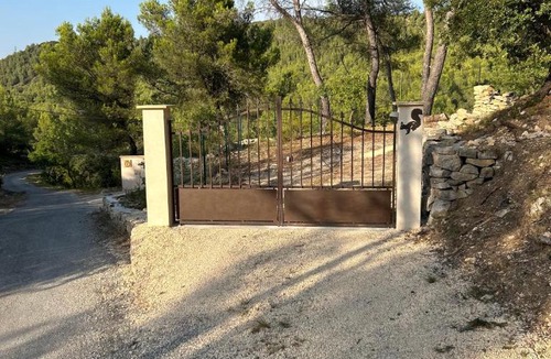 Rognes House | Gîte en Provence pour amoureux de la nature