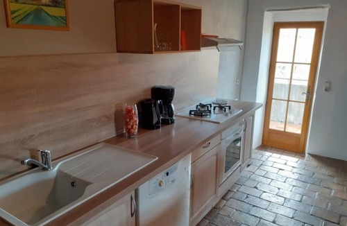 Joyeuse Cottage | Gîte * la Fenière 70m², 4 pers, 2 bedrooms, nature, charm, heated pool