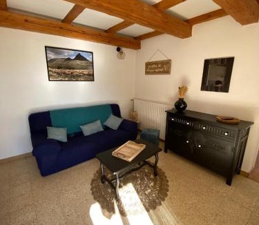 Aureille House | Gîte Lou Pastre