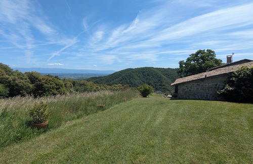 Tournon-sur-Rhone House | Gîte - nature, calm, hiking, tourism in Ardèche verte