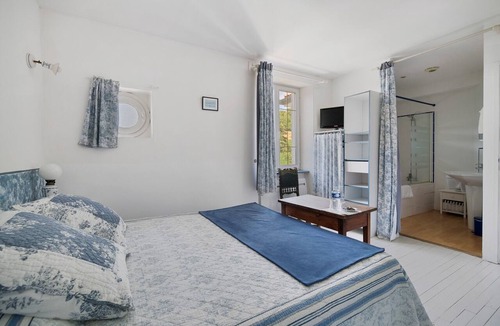 Durfort Bed & Breakfast | Gentiane Room at Aux berges du Saint Ferréol