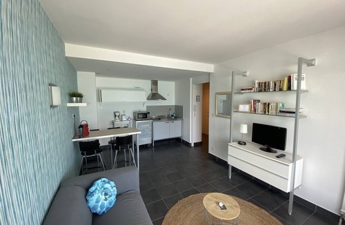 Le Bourget-du-Lac Apartment | GETAWAY AT THE EDGE OF LAKE BOURGET