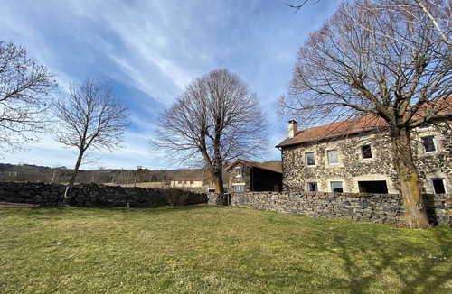 Le Monastier-sur-Gazeille Apartment | Gite Renové Dans Ferme Ancienne
