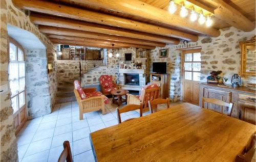 Collandres House | Gite Rural Le Couvent