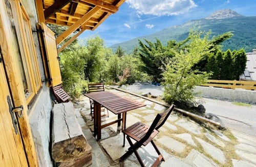 Forville Apartment | Gîte Studio With Terrace Close To The City!