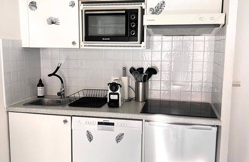 Golfe Juan Apartment | Golfe-juan : T1 for 4 people with swimming pool, parking, quiet, close to beaches