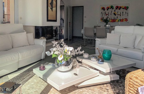 Mallemort House | Gorgeous home in Mallemort