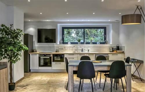Paluds de Noves House | Gorgeous Home In Noves