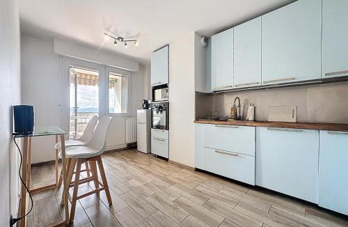 Viviani - Bonnevay Apartment | Grand T3, balcon et garage - Venissieux Lyon Sud