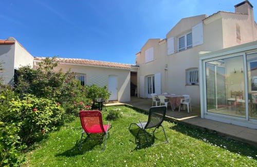 Brem Sur Mer Villa | Grande villa à 5 min des plages- ménage inclus- 8 pers