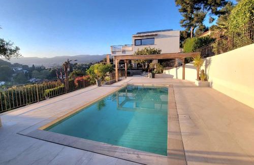 La Ciotat Villa | Grande Villa Familliale avec Piscine La Ciotat