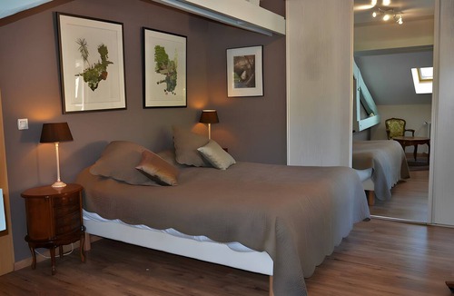 Jaujac Bed & Breakfast | Guest Room in Family Home – The Engraving Room at the Foot of the Monts d'Ardèche