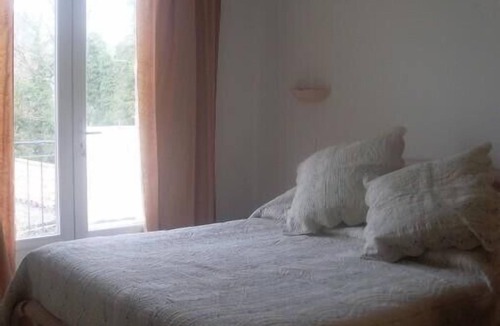 Trets House | guest rooms 4 persons near the sea & Sainte Victoire