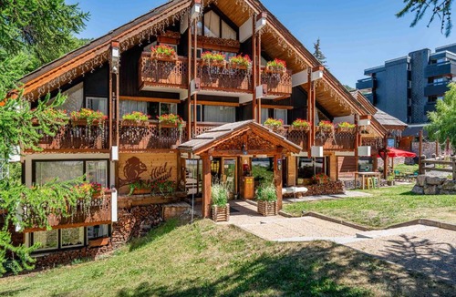 Les Claux Hotel | Hôtel Ecureuil