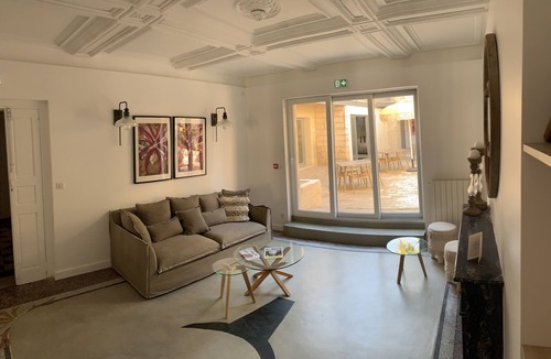 Gallargues-le-Montueux Hotel | Hôtel Restaurant O'Banel