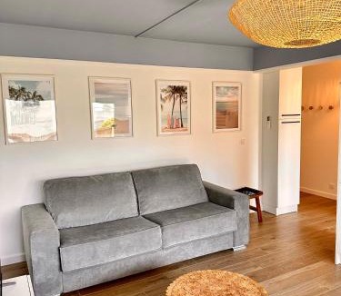 Juan-les-Pins Apartment | Hacienda - 6 couchages - Terrasse & Garage