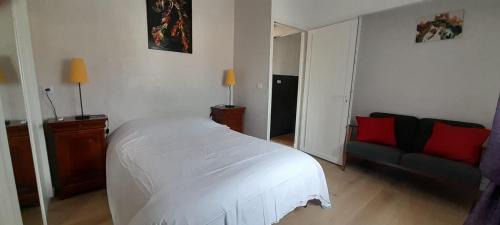 Roquefort-la-Bedoule Apartment | Haut de villa calme, 2 chambres et vue dégagée - proche calanques