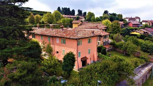 Guarene Bed & Breakfast | Hazelnut Valley