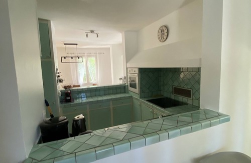Lauris Villa | Heated, secure pool, 12x6 m - 6,000 m² pine forest - children's play area
