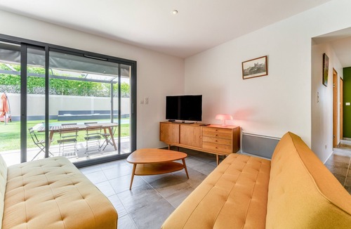 Saint-Romain-en-Viennois House | Holiday Home 'Maison Avec Piscine Privée' with Private Pool, Wi-Fi and Air Conditioning