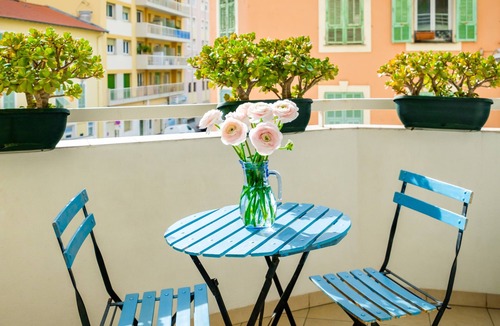 Riquier Apartment | Holiday Apartment "Bilocale A Nizza" with Private Terrace, Balcony & Wi-Fi