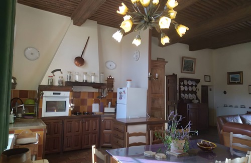 Allemagne-en-Provence House | Holiday Home 'Gîte De Diane' with Shared Pool, Communal Garden and Wi-Fi