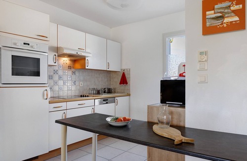 Olonne-sur-Mer House | Holiday Home 'Les Salines D'Olonne - Oasis' with Shared Pool, Private Terrace & Wi-Fi