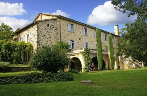 Pont-de-Labeaume House | Holiday Home in Ardèche near Château de Ventadour