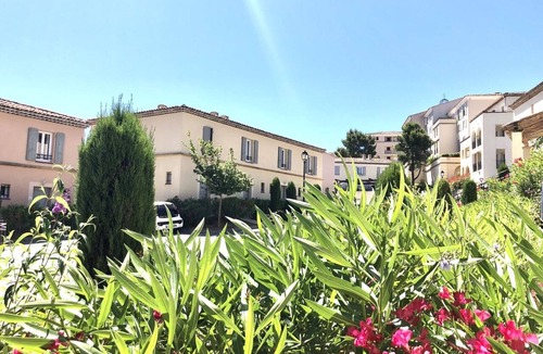 Pont Royal House | Holiday Home in Provence with Pool at Pont Royal