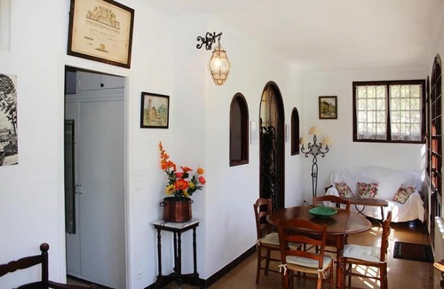 Salon-de-Provence House | holiday home, Salon-de-Provence