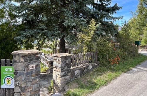 Saint-Sauveur House | Holiday Home with sauna, Saint-Sauveur