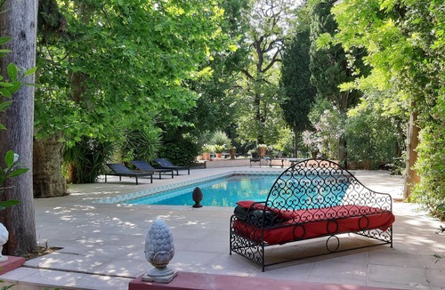 Marsillargues House | Holiday Home with Private Pool, Private Terrace and Wi-Fi